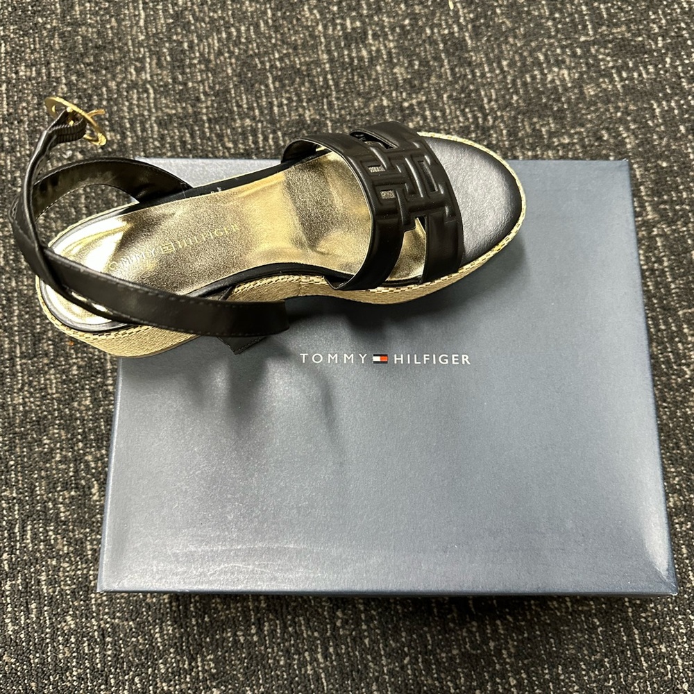 Tommy Hilfiger Women's Black and Silver Sandals